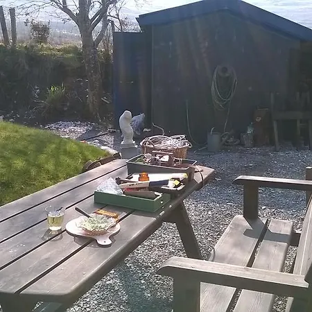 Manannan Cottage, Beara 3*
