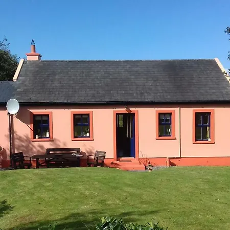 Manannan Cottage, Beara 3*