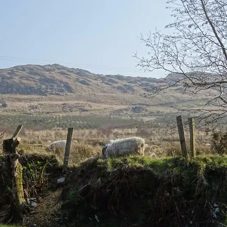 Manannan Cottage, Beara Eyeries