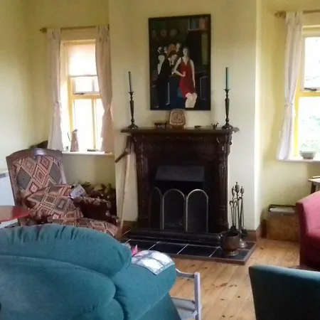 Manannan Cottage, Beara Hotel Eyeries