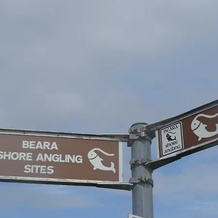 Manannan Cottage, Beara 3*