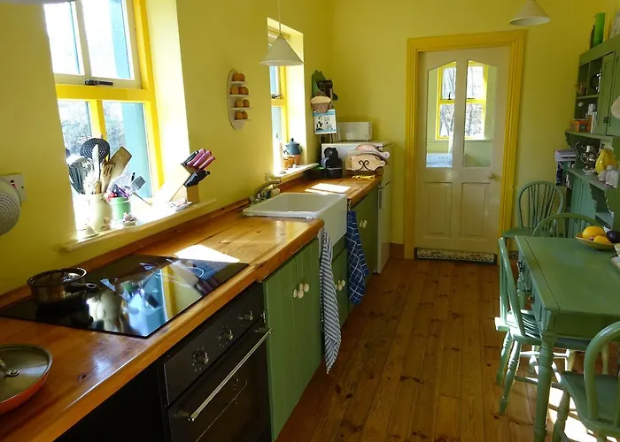 Manannan Cottage, Beara Hotel Eyeries