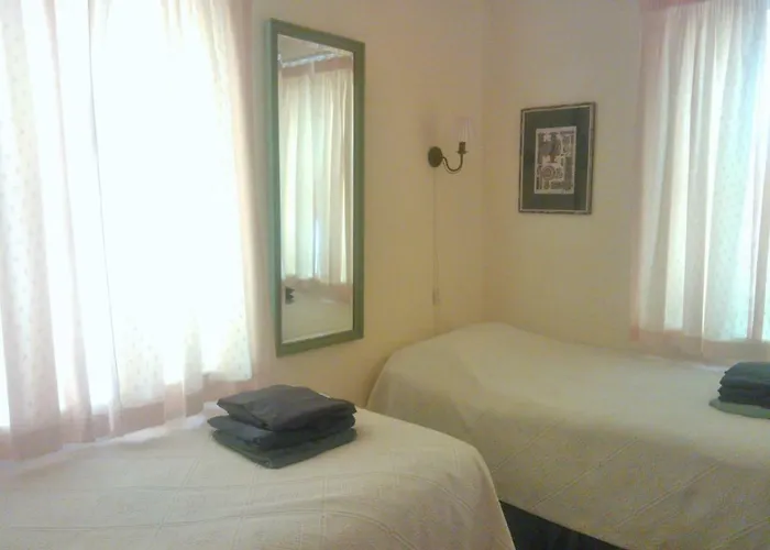 Manannan Cottage, Beara 3*