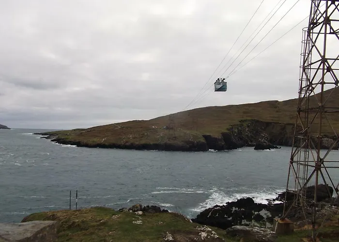 Manannan Cottage, Beara 3*